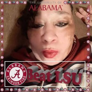 Meet your Posher, Lorie